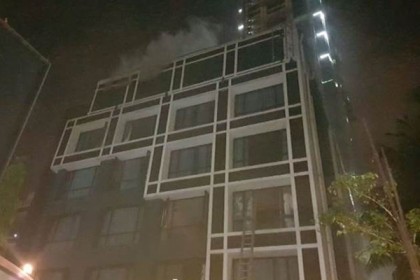 কলকাতায় হোটেলে আগুন, নিহত ২ 