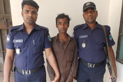 ঝিনাইদহে পিতা হত্যা মামলায় ছেলে গ্রেফতার