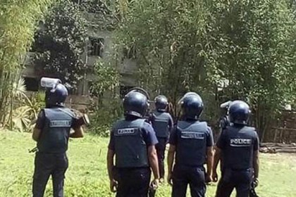 'কুমিল্লার আস্তানায় জঙ্গি নেই, বিস্ফোরক থাকতে পারে'