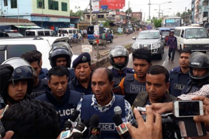 'বড়হাটে প্রচুর বিস্ফোরক, অভিযানে সময় লাগবে'