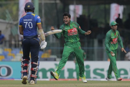লঙ্কা জয়ে টাইগারদের টার্গেট ২৮১ রান