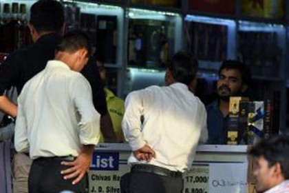 ভারতের ‌হাইওয়েতে বন্ধ মদ বিক্রি
