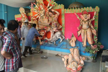 কুয়াকাটায় রাধা-গোবিন্দ মন্দিরের প্রতিমা ভাংচুর
