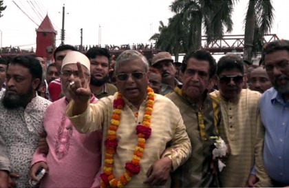 নগর ভবনে ফিরলেন আরিফ