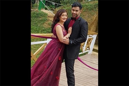 'বল না তুই কোথায়' মিউজিক ভিডিওতে আমান-এ্যানি