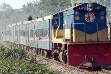 চার দিন পর সিলেট রুটে সচল হল ট্রেন চলাচল
