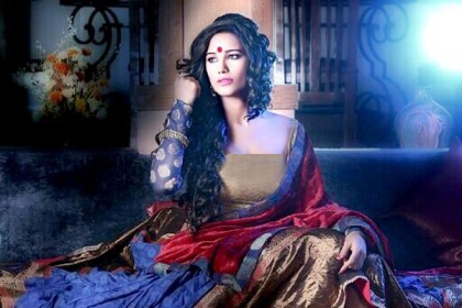 মেয়েদের বশে আনার টিপস দিলেন পুনম পাণ্ডে
