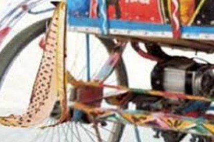 
অটোরিকশার চাকায় ওড়না পেঁচিয়ে এইচএসসি পরীক্ষার্থীর মৃত্যু
