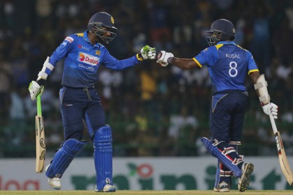 ৬ উইকেটে লংকানদের জয়