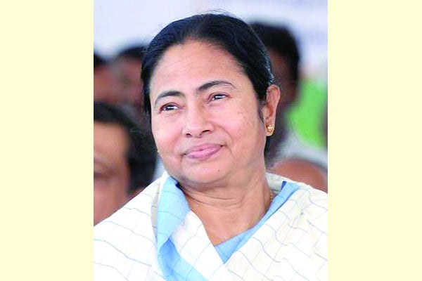 শেখ হাসিনার সম্মানে ডিনারে যোগ দিতে দিল্লি যাচ্ছেন মমতা 