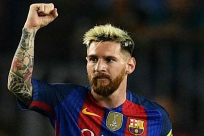 নিষেধাজ্ঞা কাটিয়ে রাতে মাঠে নামছেন মেসি