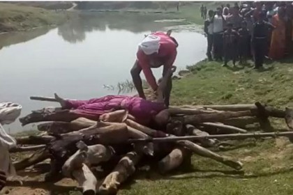 মেয়েকে খুন করে শবদাহের আয়োজন বাবার!