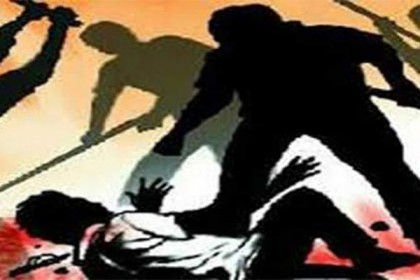 নোয়াখালীতে দুই নৈশ প্রহরীকে পিটিয়ে দাঁত উপড়ে ফেলেছে সন্ত্রাসীরা