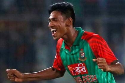 সাকিবের পর মুস্তাফিজের জোড়া আঘাত