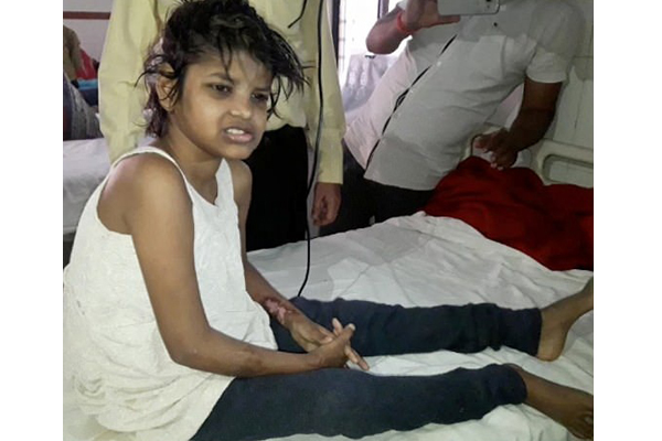 ভারতের জঙ্গল থেকে উদ্ধার টারজান বালিকা!

