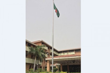শেখ হাসিনাকে বরণ করতে প্রস্তুত বাংলাদেশ হাউজ