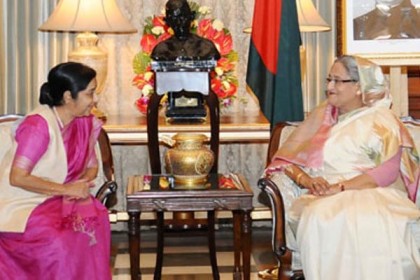 শেখ হাসিনার সঙ্গে সুষমা স্বরাজের সাক্ষাৎ