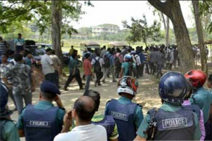 রামেকে শিবিরের ‘মেইন’ ছাত্রাবাস বন্ধ ঘোষণা