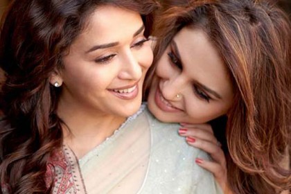 অনস্ক্রিন কাঁপানো ৬টি লেসবিয়ান সিনেমা