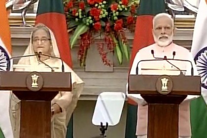যখন মোদি আর শেখ হাসিনাকে 'পদত্যাগ' করতে বলা হলো!