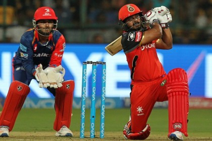 ব্যাঙ্গালুরুর কাছে ১৫ রানের হার দিল্লির