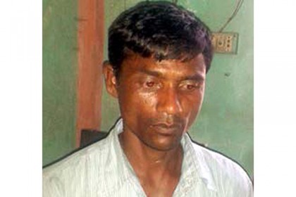 কলাপাড়ায় 'জ্বীনের বাদশা' আটক, মূর্তি জব্দ