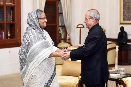 ৩২ জন রাঁধুনি প্রণবের হেঁশেলে শেখ হাসিনার জন্য