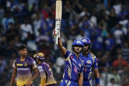 নাটকীয় ম্যাচে শেষ ওভারে কলকাতার হার