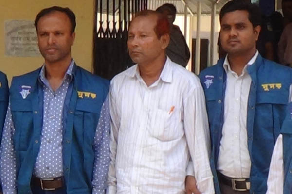 ময়মনসিংহ থেকে উপ-হিসাব মহানিয়ন্ত্রক আটক