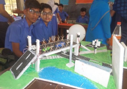 পঞ্চগড়-হিলিতে চলছে দুই দিনব্যাপী বিজ্ঞান ও প্রযুক্তি মেলা