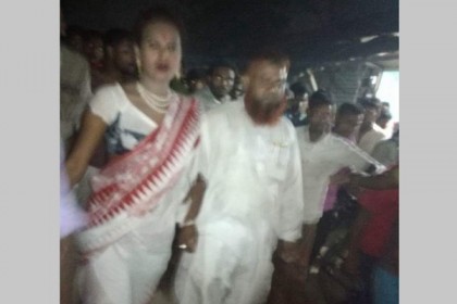 দিনাজপুরে ব্যবসায়ীর উপর দুই হিজড়ার হামলা