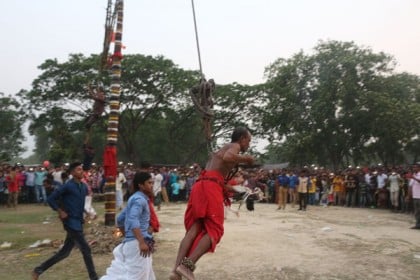 ভালুকায় চড়ক পূজায় মানুষের ঢল