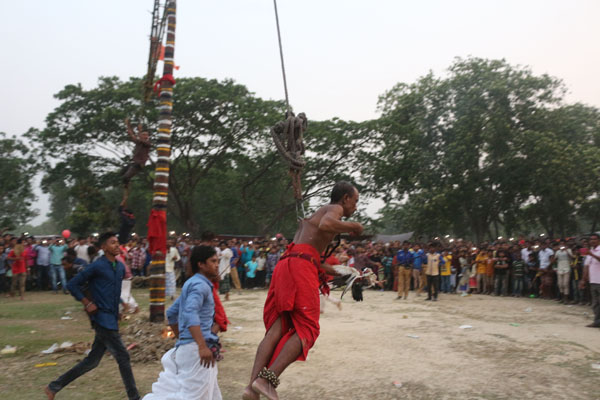 ভালুকায় চড়ক পূজায় মানুষের ঢল