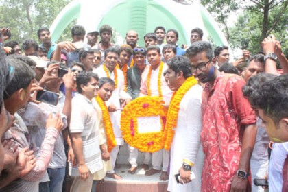 ইবি ছাত্রলীগের আনন্দ মিছিল