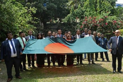 কলকাতায় বাংলাদেশের পতাকা উত্তোলন দিবস পালিত
