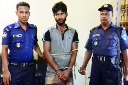 লক্ষ্মীপুরে অস্ত্রসহ একাধিক মামলার আসামী গ্রেফতার