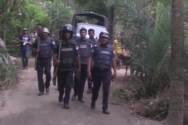 ঝিনাইদহের পোড়াহাটিতে জঙ্গি আস্তানায় ফের অভিযান শুরু