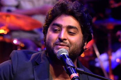 দ্বিতীয় স্ত্রীর আগের পক্ষের মেয়েই অরিজিৎ সিং-এর প্রাণ!