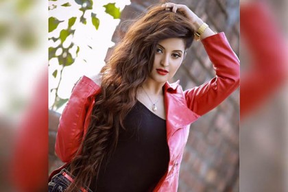 আসল হিরো হিরোইনদের রক্ষা করুন : পরীমণি