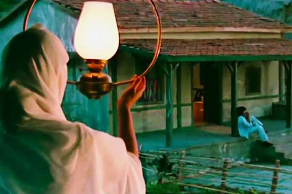 'শোলে'র একটি দৃশ্য শুটিং করতে লেগেছিল ৩ বছর!