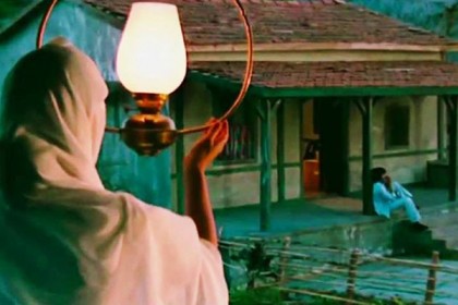 'শোলে'র একটি দৃশ্য শুটিং করতে লেগেছিল ৩ বছর!