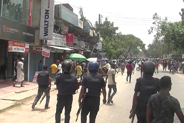 ঝিনাইদহে বিএনপি'র প্রতিনিধি সভায় সংঘর্ষ, আহত ১৫