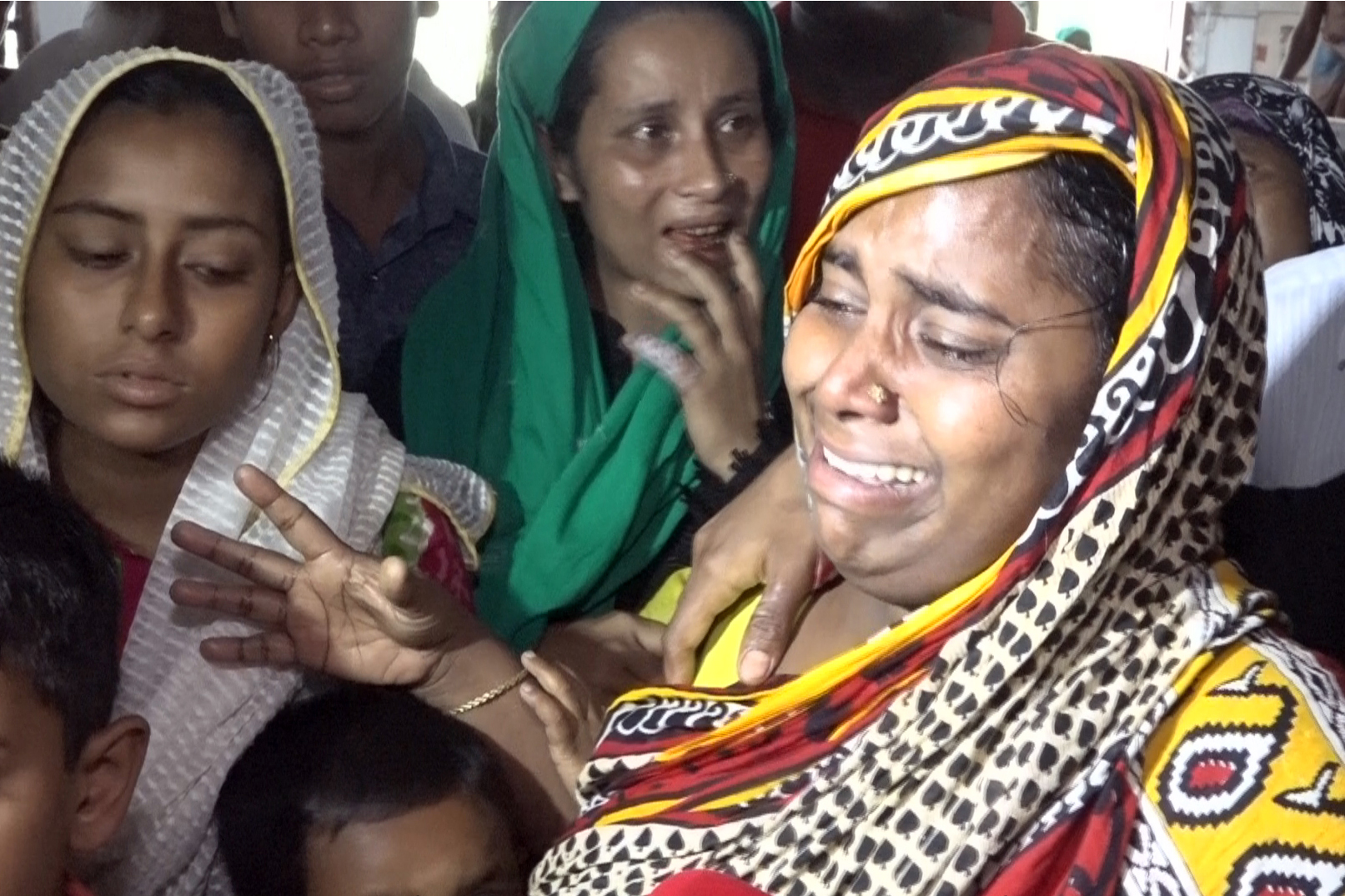 বরিশালে রংমিস্ত্রি 'হত্যা', সহকর্মীদের বিক্ষোভ