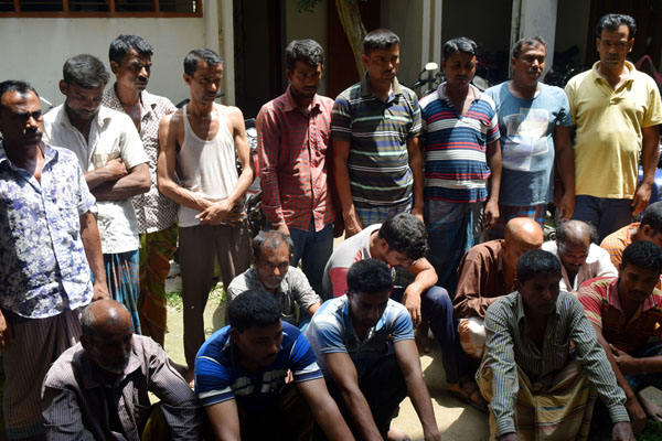 মাগুরায় পুলিশের উপর জুয়াড়িদের হামলা, আটক ২৭