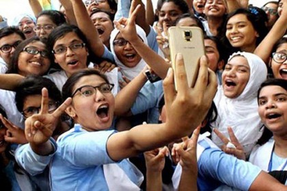 বরিশাল বোর্ডে এবারও কমেছে পাসের হার 