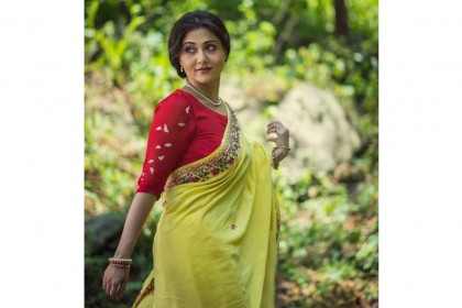 রবীন্দ্রসঙ্গীতের অ্যালবাম করলেন স্বস্তিকা