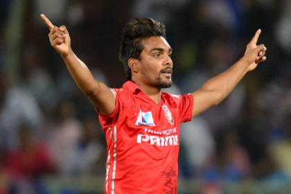 আইপিএলের ইতিহাসে অনন্য কীর্তি গড়লেন সন্দীপ শর্মা 