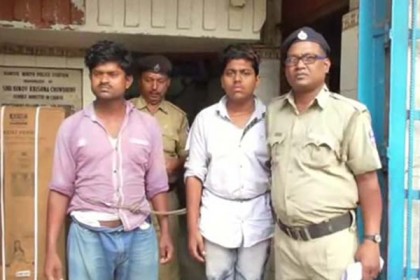 দুই প্রেমিকের ঝগড়ায় প্রেমিকার প্রাণ রক্ষা