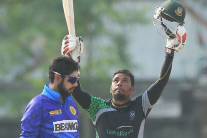 সবাইকে ছাড়িয়ে গেলেন রকিবুল