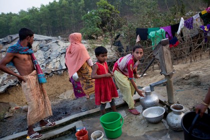 রোহিঙ্গাদের জন্য ২০ লাখ ডলার দিয়েছে জাপান